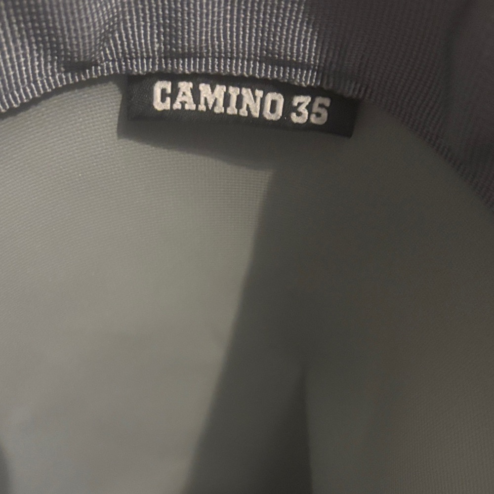 YETI Charcoal Camino 35 - Picture 2 of 5